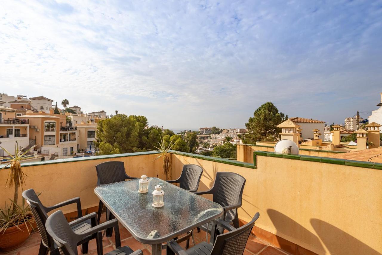 Las Flores 5 - Large Townhouse เนร์คา ภายนอก รูปภาพ